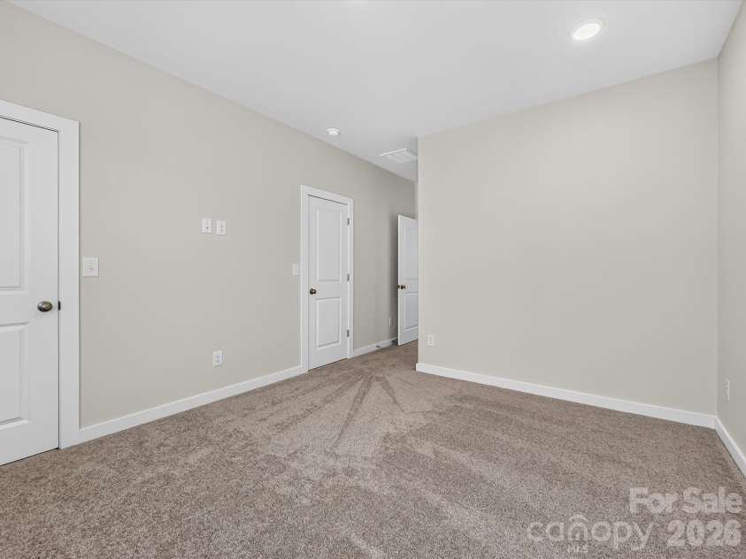 1132 Bismuth Lane, Charlotte, NC 28211.  MLS# CAR4352491, YatesRealty ID 3591. 