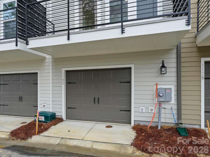 1132 Bismuth Lane, Charlotte, NC 28211.  MLS# CAR4352491, YatesRealty ID 3591. 