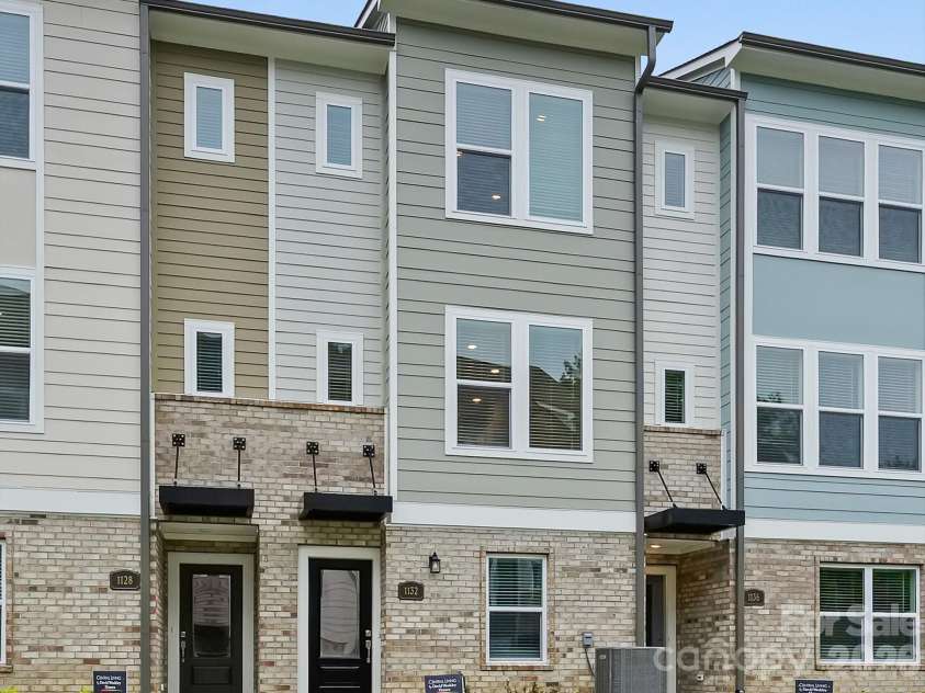 1132 Bismuth Lane, Charlotte, NC 28211.  MLS# CAR4352491, YatesRealty ID 3591. 
