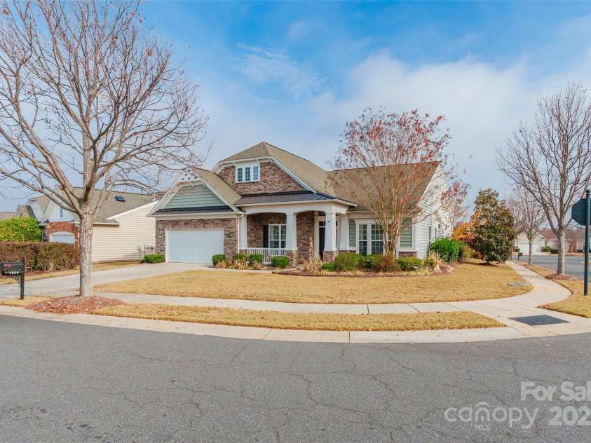 2050 Yellowstone Drive, Fort Mill, SC 29707.  MLS# CAR4325555, YatesRealty ID 3591. 