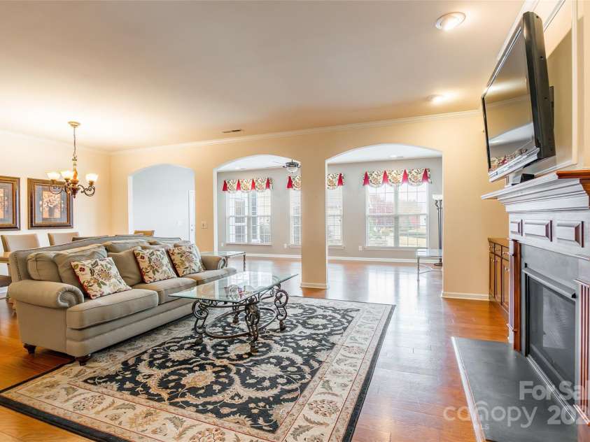 2050 Yellowstone Drive, Fort Mill, SC 29707.  MLS# CAR4325555, YatesRealty ID 3591. 