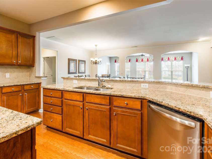 2050 Yellowstone Drive, Fort Mill, SC 29707.  MLS# CAR4325555, YatesRealty ID 3591. 