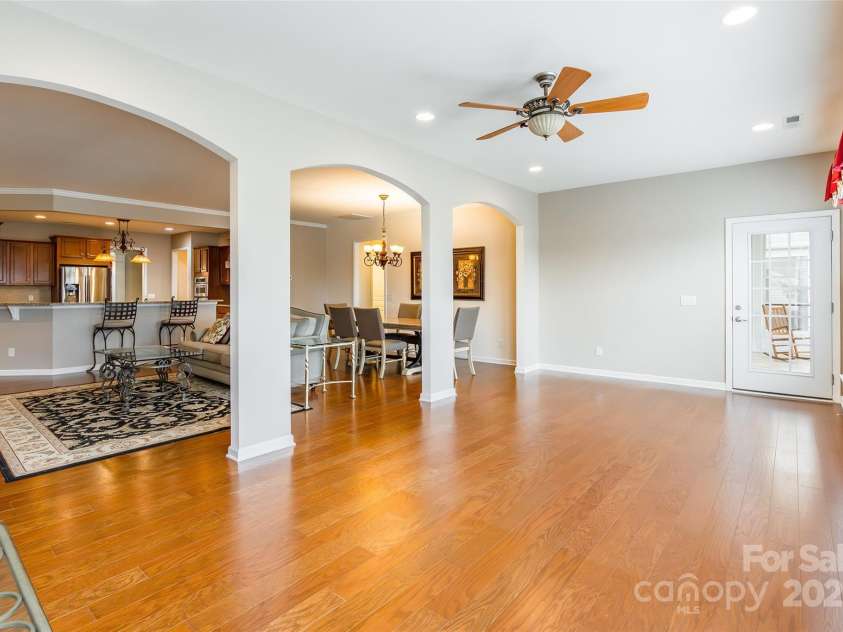 2050 Yellowstone Drive, Fort Mill, SC 29707.  MLS# CAR4325555, YatesRealty ID 3591. 