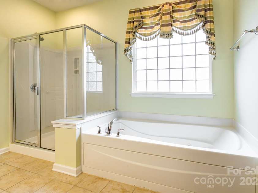 2050 Yellowstone Drive, Fort Mill, SC 29707.  MLS# CAR4325555, YatesRealty ID 3591. 