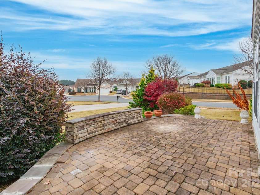 2050 Yellowstone Drive, Fort Mill, SC 29707.  MLS# CAR4325555, YatesRealty ID 3591. 