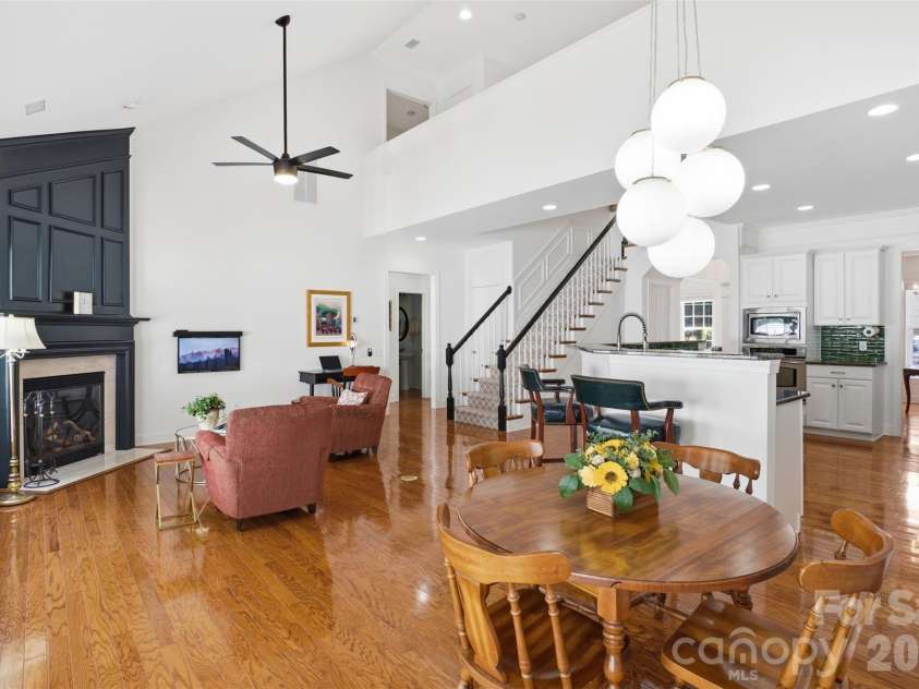 8109 Oratorio Place, Charlotte, NC 28270.  MLS# CAR4397157, YatesRealty ID 35910. 