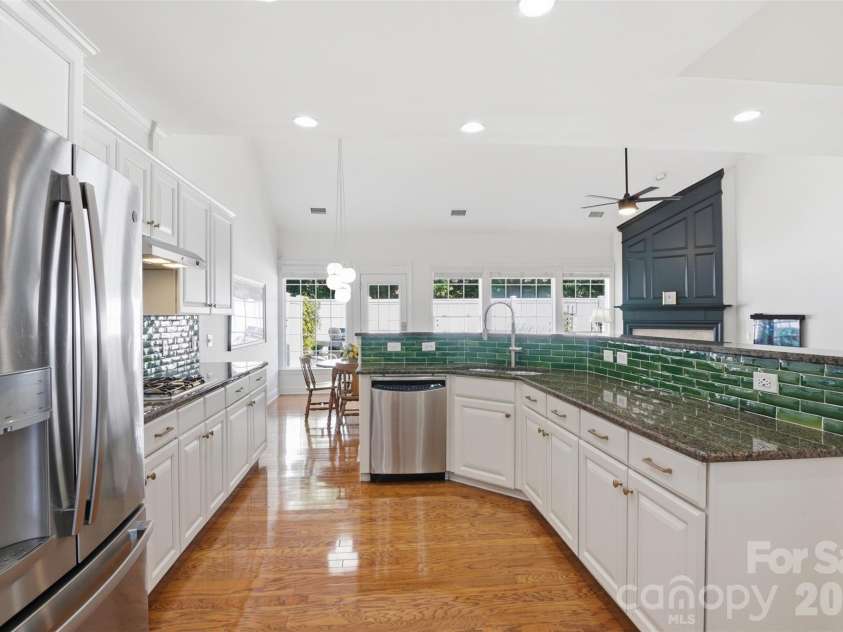 8109 Oratorio Place, Charlotte, NC 28270.  MLS# CAR4397157, YatesRealty ID 35910. 
