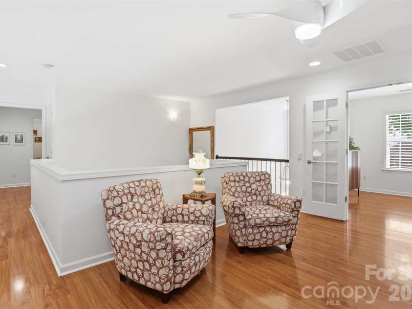 8109 Oratorio Place, Charlotte, NC 28270.  MLS# CAR4397157, YatesRealty ID 35910. 