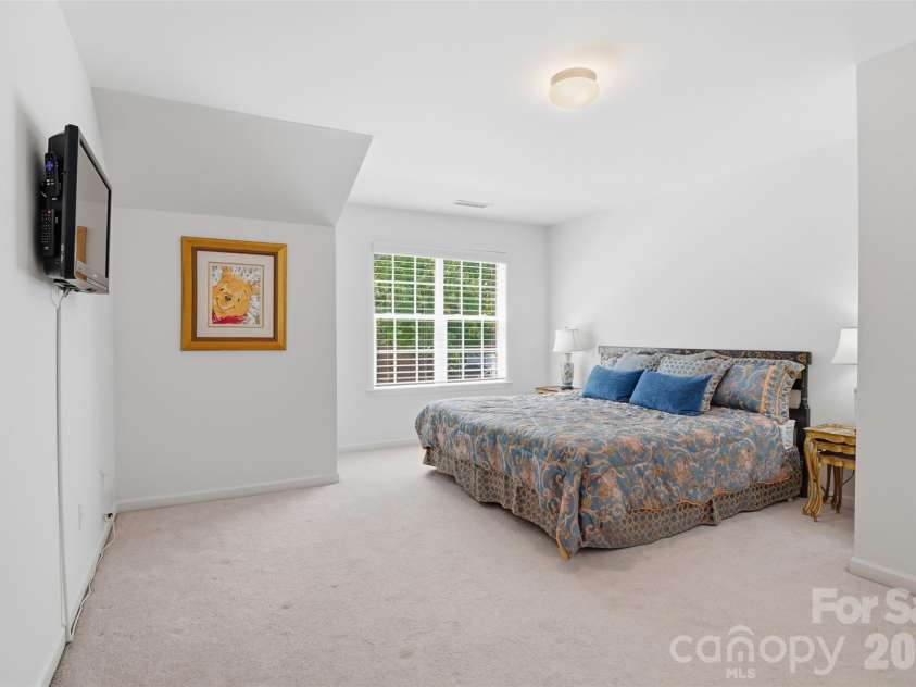 8109 Oratorio Place, Charlotte, NC 28270.  MLS# CAR4397157, YatesRealty ID 35910. 