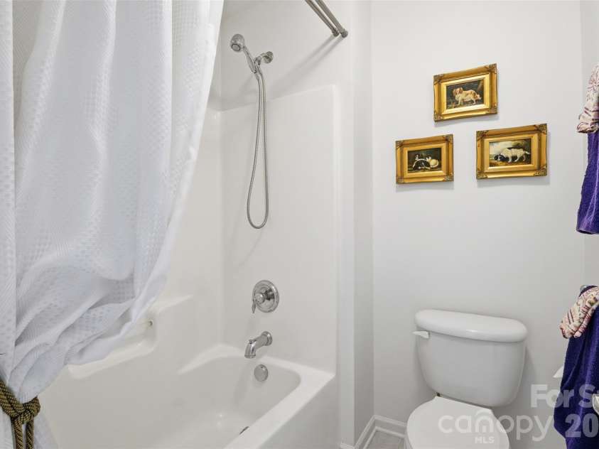 8109 Oratorio Place, Charlotte, NC 28270.  MLS# CAR4397157, YatesRealty ID 35910. 