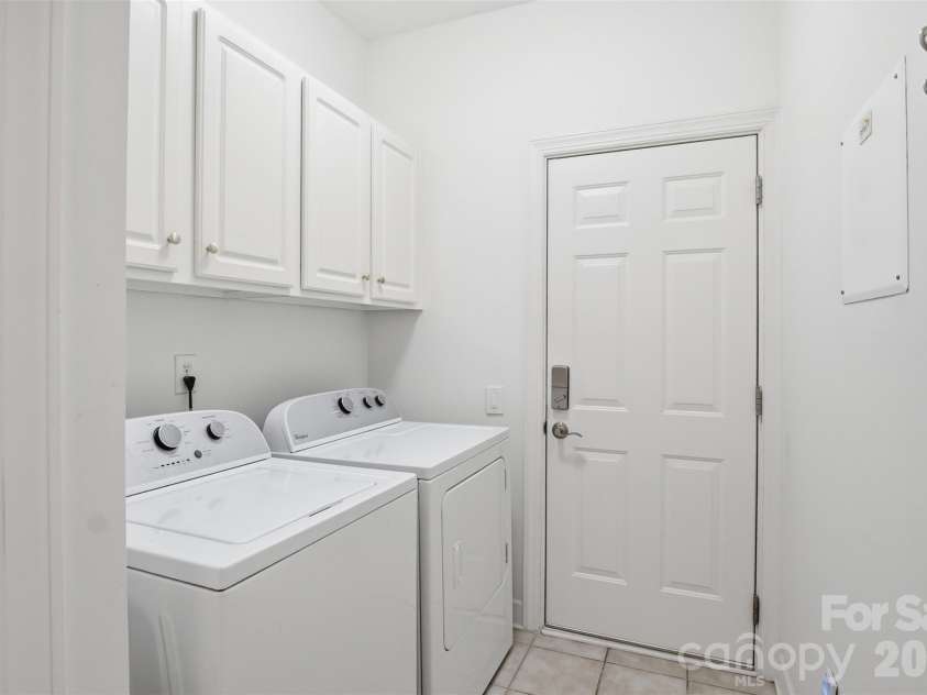 8109 Oratorio Place, Charlotte, NC 28270.  MLS# CAR4397157, YatesRealty ID 35910. 