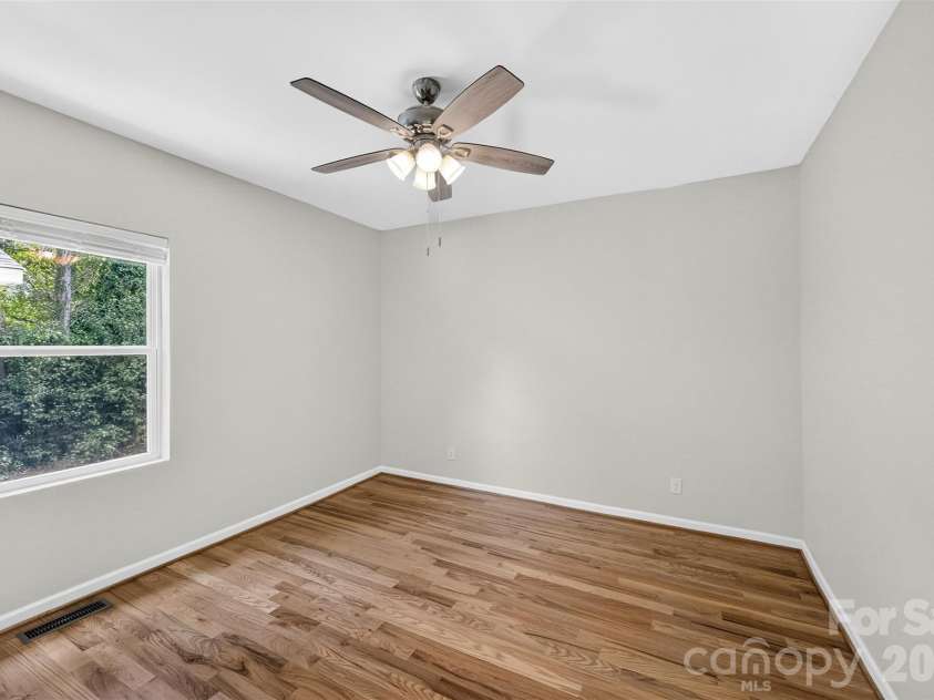 904 Laye Street, Belmont, NC 28012.  MLS# CAR4401222, YatesRealty ID 35911. 