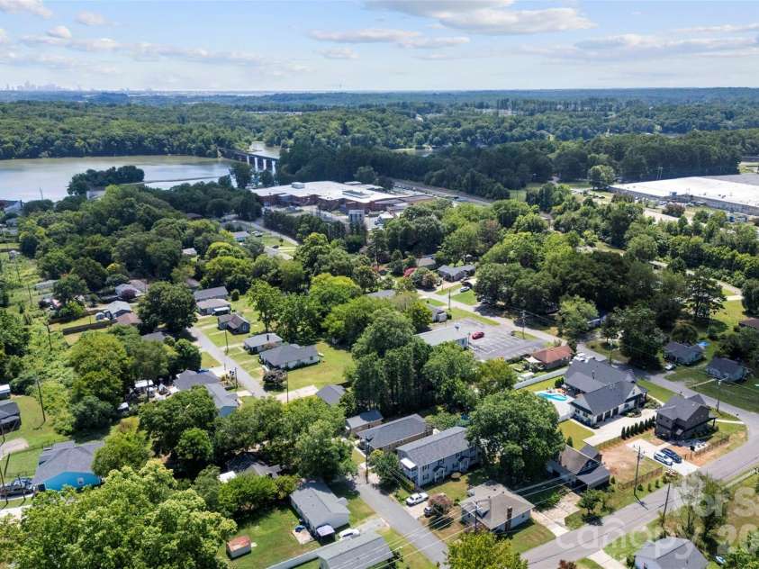 904 Laye Street, Belmont, NC 28012.  MLS# CAR4401222, YatesRealty ID 35911. 