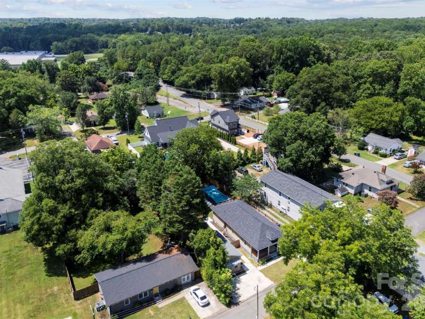 904 Laye Street, Belmont, NC 28012.  MLS# CAR4401222, YatesRealty ID 35911. 
