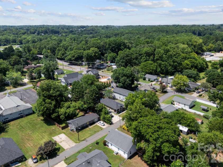 904 Laye Street, Belmont, NC 28012.  MLS# CAR4401222, YatesRealty ID 35911. 
