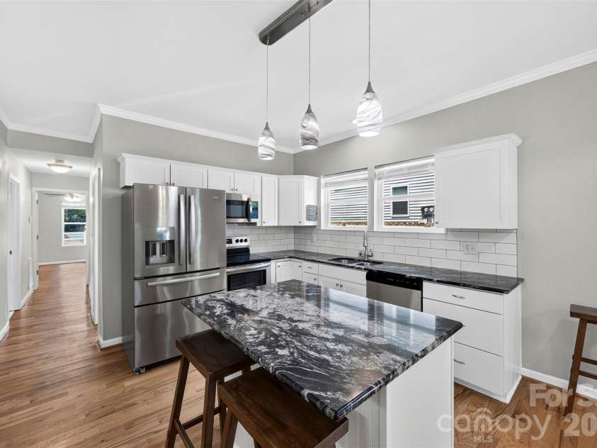 904 Laye Street, Belmont, NC 28012.  MLS# CAR4401222, YatesRealty ID 35911. Updated Kitchen