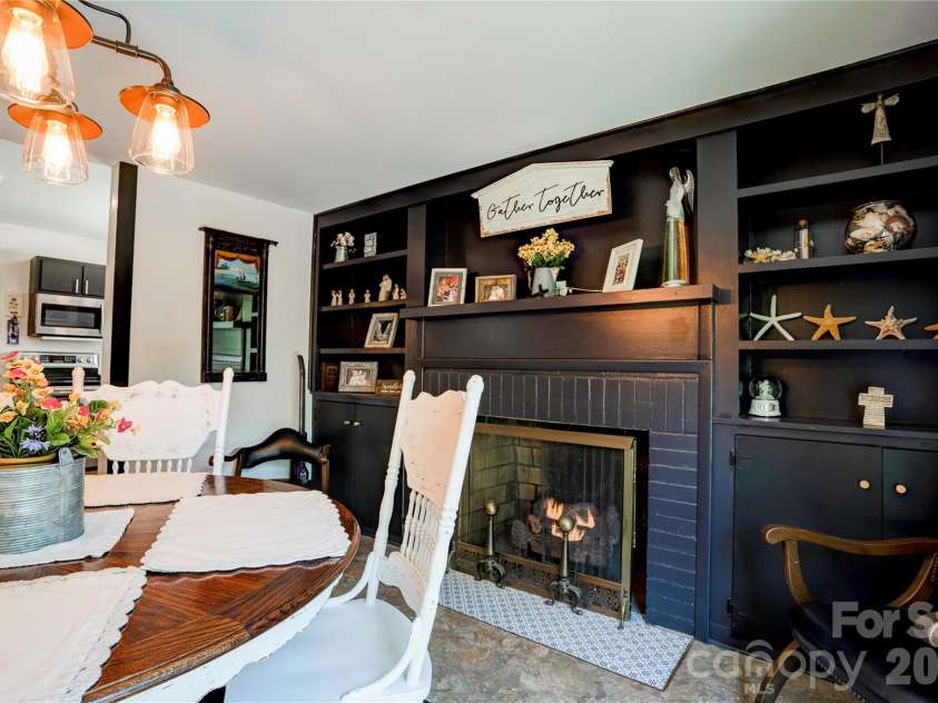 803 Westview Street, Shelby, NC 28150.  MLS# CAR4402237, YatesRealty ID 35912. 