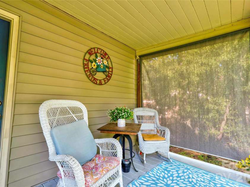 803 Westview Street, Shelby, NC 28150.  MLS# CAR4402237, YatesRealty ID 35912. 
