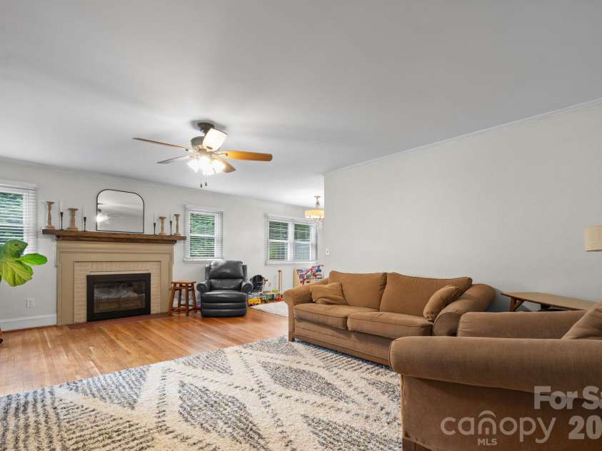 1007 I Street, North Wilkesboro, NC 28659.  MLS# CAR4401159, YatesRealty ID 35913. 