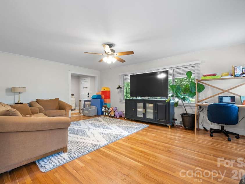 1007 I Street, North Wilkesboro, NC 28659.  MLS# CAR4401159, YatesRealty ID 35913. 