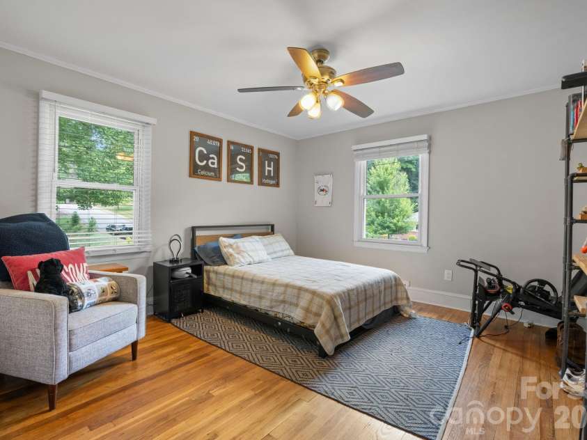 1007 I Street, North Wilkesboro, NC 28659.  MLS# CAR4401159, YatesRealty ID 35913. 