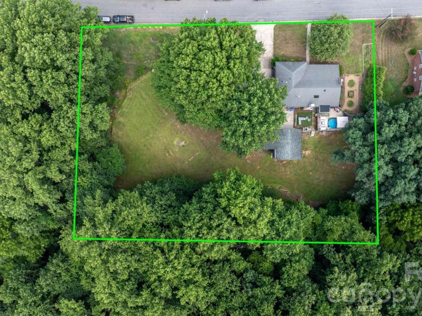 1007 I Street, North Wilkesboro, NC 28659.  MLS# CAR4401159, YatesRealty ID 35913. 