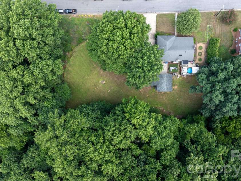 1007 I Street, North Wilkesboro, NC 28659.  MLS# CAR4401159, YatesRealty ID 35913. 
