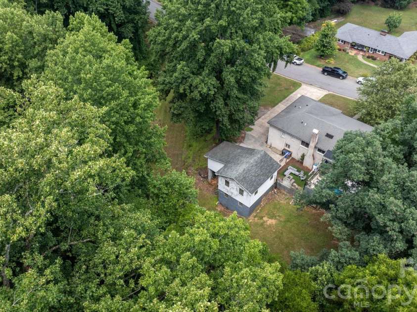 1007 I Street, North Wilkesboro, NC 28659.  MLS# CAR4401159, YatesRealty ID 35913. 