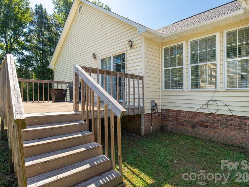 4535 Taxahaw Road, Lancaster, SC 29720.  MLS# CAR4400028, YatesRealty ID 35914. 