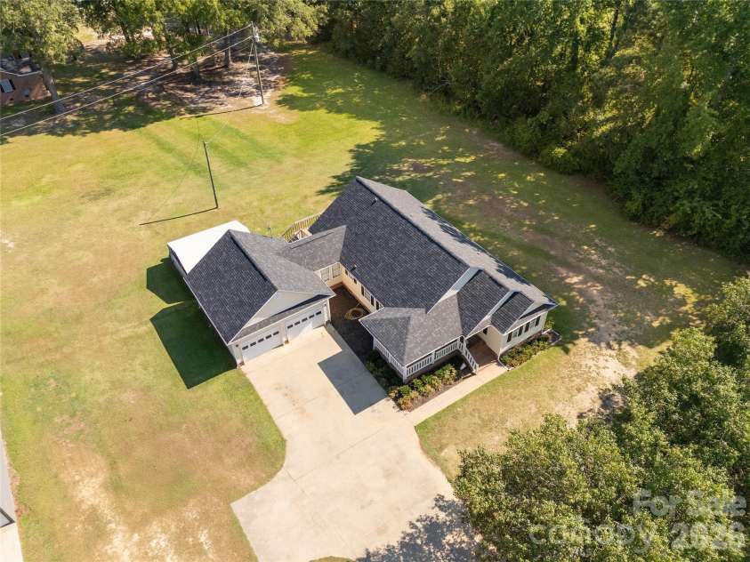4535 Taxahaw Road, Lancaster, SC 29720.  MLS# CAR4400028, YatesRealty ID 35914. 