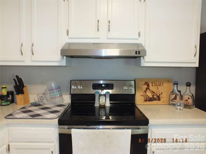 2274 White Pine Court, Lancaster, SC 29720.  MLS# CAR4402595, YatesRealty ID 35919. 