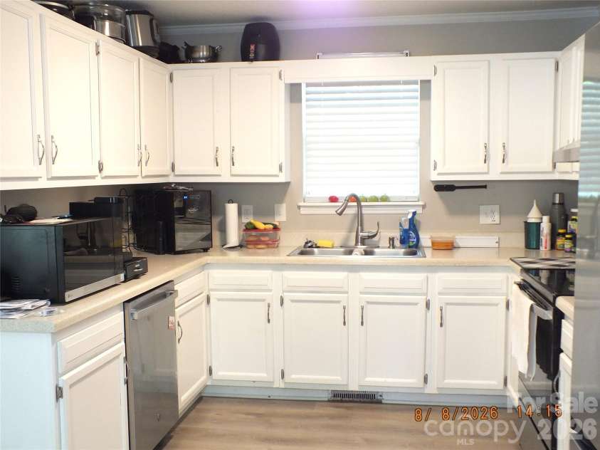 2274 White Pine Court, Lancaster, SC 29720.  MLS# CAR4402595, YatesRealty ID 35919. 
