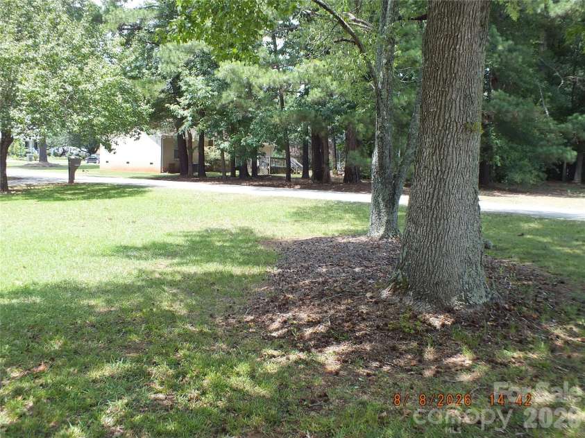 2274 White Pine Court, Lancaster, SC 29720.  MLS# CAR4402595, YatesRealty ID 35919. 