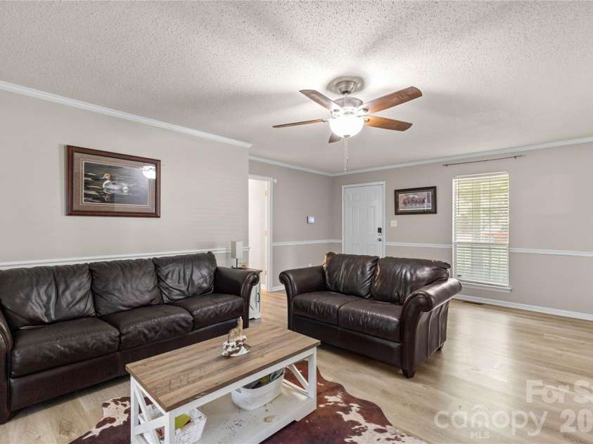 2274 White Pine Court, Lancaster, SC 29720.  MLS# CAR4419652, YatesRealty ID 35919. 