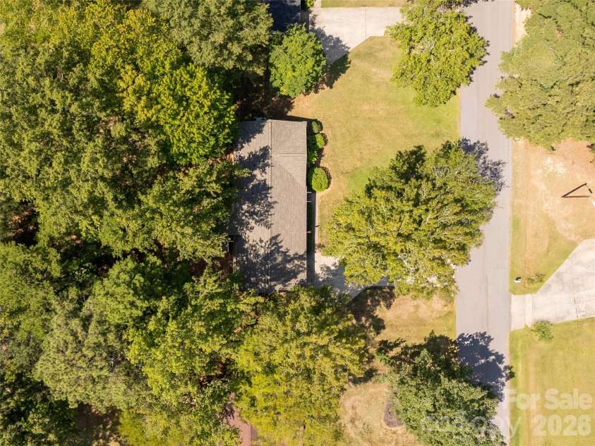 2274 White Pine Court, Lancaster, SC 29720.  MLS# CAR4419652, YatesRealty ID 35919. 