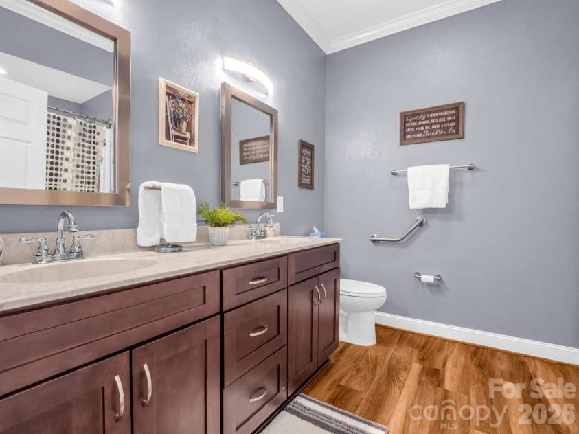 261 Boland Drive, Lake Lure, NC 28746.  MLS# CAR4232429, YatesRealty ID 3592. 2nd Ensuite Bathroom