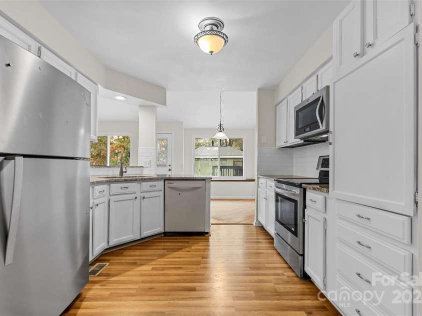 6400 Whitewater Drive, Charlotte, NC 28214.  MLS# CAR4197912, YatesRealty ID 3592. Freshened Kitchen