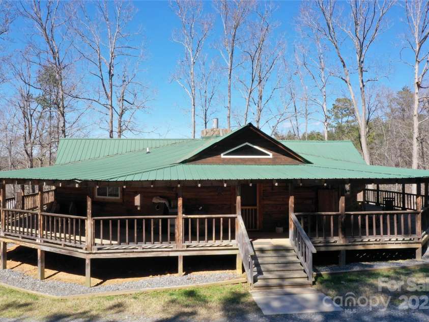 898 Burnt Gin Road, Gaffney, SC 29340.  MLS# CAR4242648, YatesRealty ID 3592. 