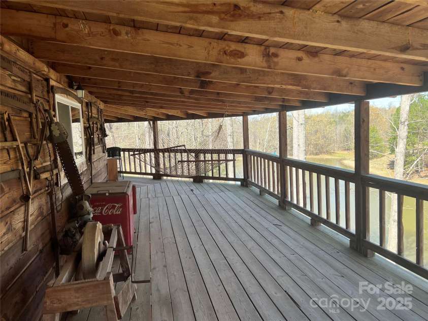 898 Burnt Gin Road, Gaffney, SC 29340.  MLS# CAR4242648, YatesRealty ID 3592. 