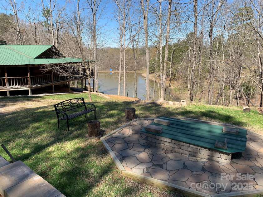 898 Burnt Gin Road, Gaffney, SC 29340.  MLS# CAR4242648, YatesRealty ID 3592. 