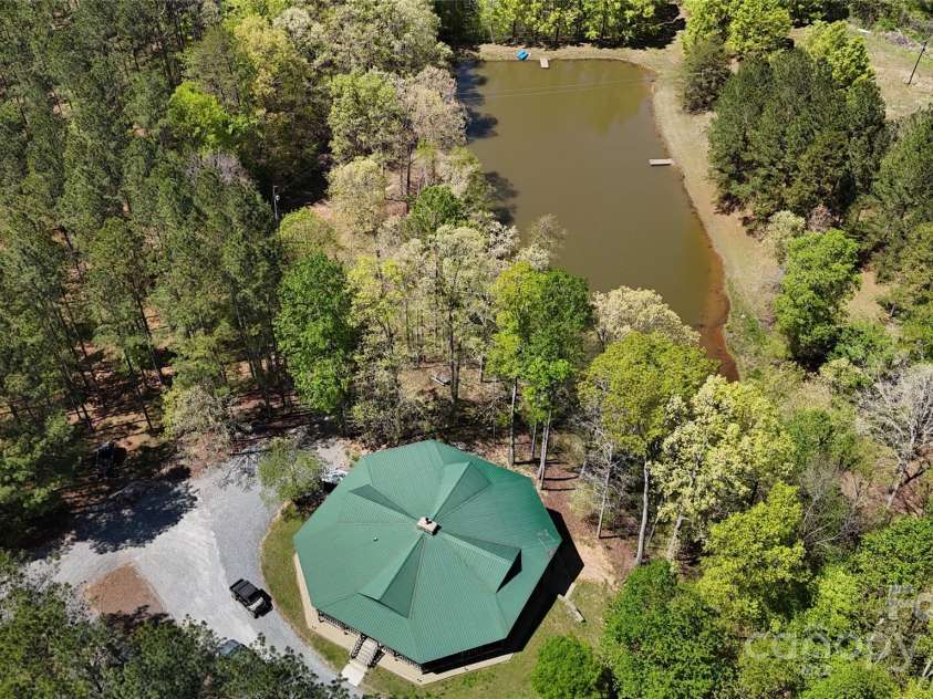 898 Burnt Gin Road, Gaffney, SC 29340.  MLS# CAR4242648, YatesRealty ID 3592. 