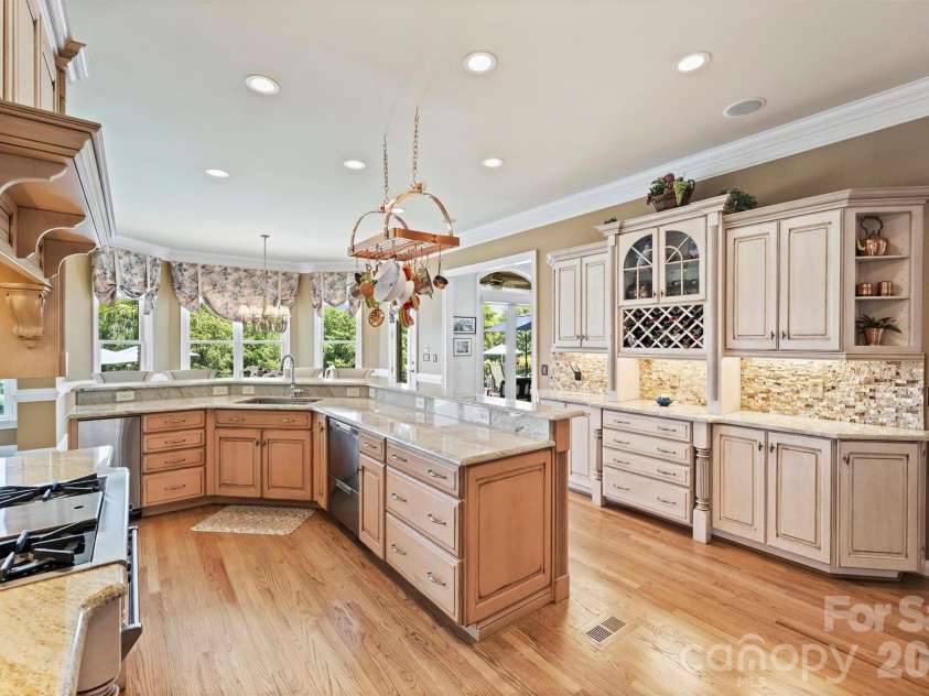 14747 Rudolph Dadey Drive, Charlotte, NC 28277.  MLS# CAR4400505, YatesRealty ID 35920. 