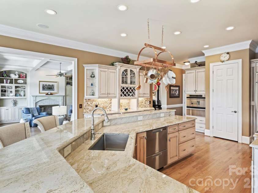 14747 Rudolph Dadey Drive, Charlotte, NC 28277.  MLS# CAR4400505, YatesRealty ID 35920. 