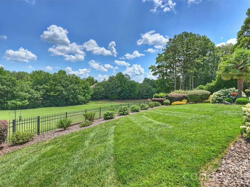 14747 Rudolph Dadey Drive, Charlotte, NC 28277.  MLS# CAR4400505, YatesRealty ID 35920. 