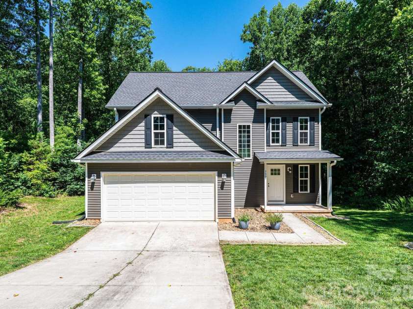 3605 Still Knoll Lane, Sherrills Ford, NC 28673.  MLS# CAR4400948, YatesRealty ID 35921. 