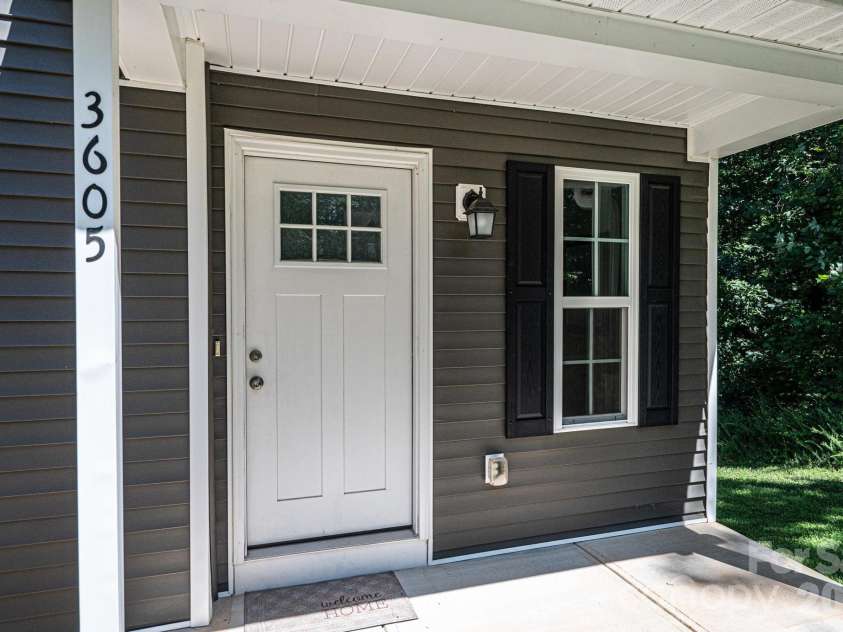 3605 Still Knoll Lane, Sherrills Ford, NC 28673.  MLS# CAR4400948, YatesRealty ID 35921. 