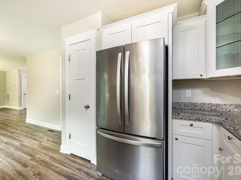 3605 Still Knoll Lane, Sherrills Ford, NC 28673.  MLS# CAR4400948, YatesRealty ID 35921. 