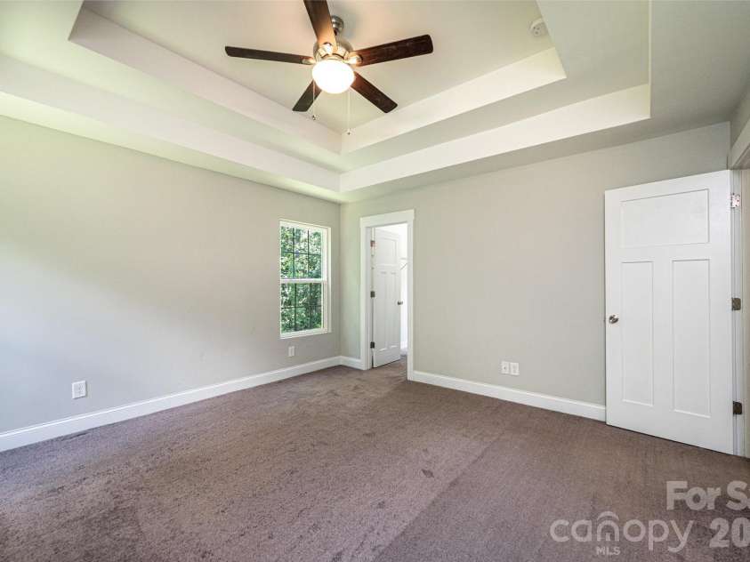 3605 Still Knoll Lane, Sherrills Ford, NC 28673.  MLS# CAR4400948, YatesRealty ID 35921. 