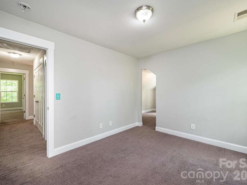3605 Still Knoll Lane, Sherrills Ford, NC 28673.  MLS# CAR4400948, YatesRealty ID 35921. 