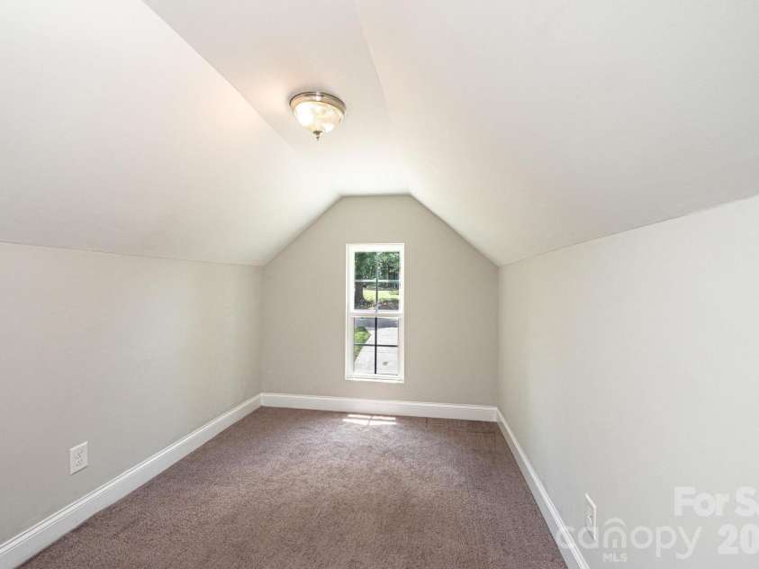 3605 Still Knoll Lane, Sherrills Ford, NC 28673.  MLS# CAR4400948, YatesRealty ID 35921. 